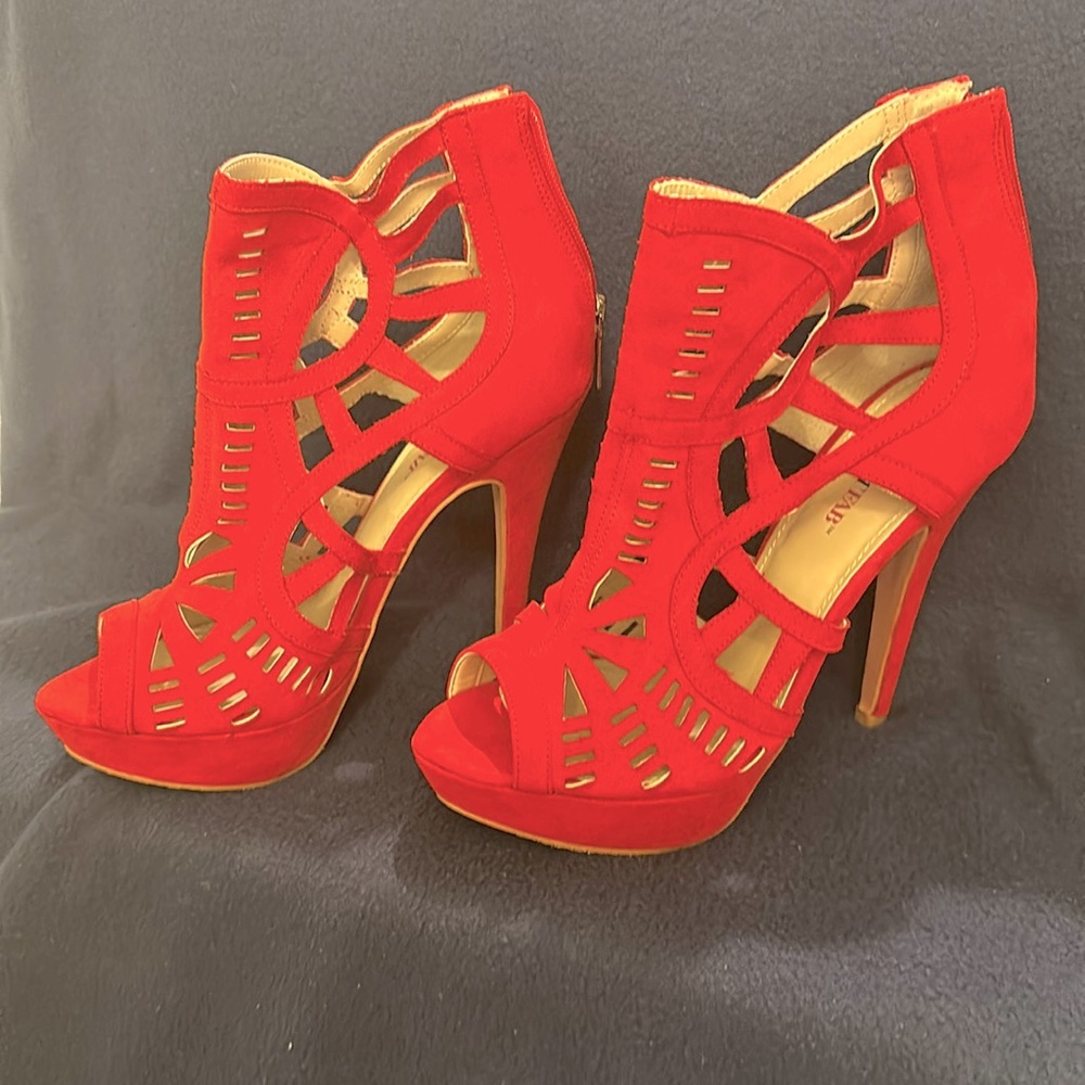 Platform Heeled Shoe